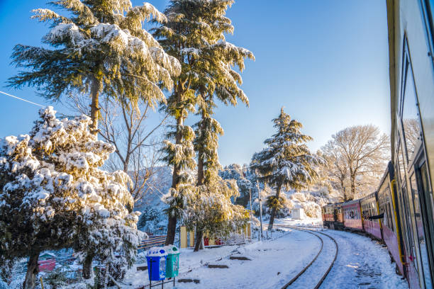 The Kalka to Shimla railway is a 2 ft 6 in (762 mm) narrow-gauge railway in North India which traverses a mostly-mountainous route from Kalka to Shimla. The Kalka to Shimla railway is a 2 ft 6 in (762 mm) narrow-gauge railway in North India which traverses a mostly-mountainous route from Kalka to Shimla. shimla stock pictures, royalty-free photos & images