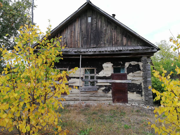 istock old wooden house 1223616077