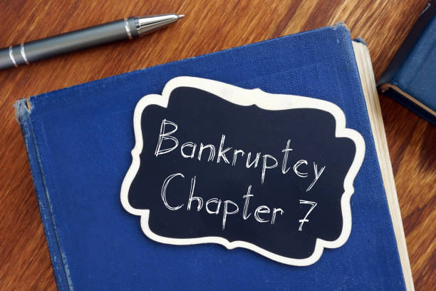 rozdział 7 upadłości jest pokazany na koncepcyjnym zdjęciu biznesowym - chapter one zdjęcia i obrazy z banku zdjęć