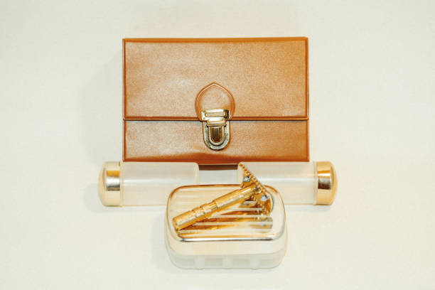 istock Retro shaving kit for travelers 1223653497