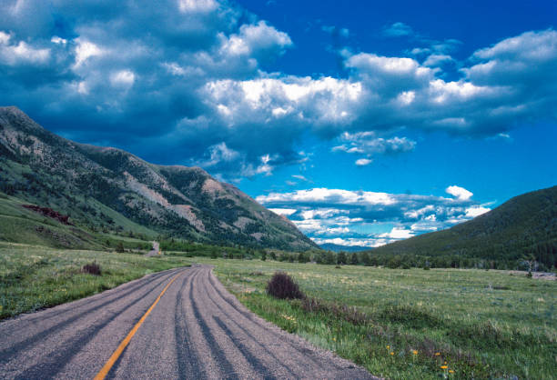 istock Montana Highway - 1989 1223656636