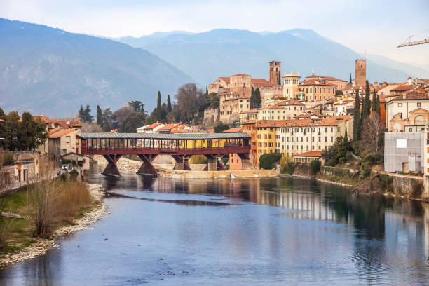 istock Ponte degli Alpini in Bassano del Grappa 1223804560