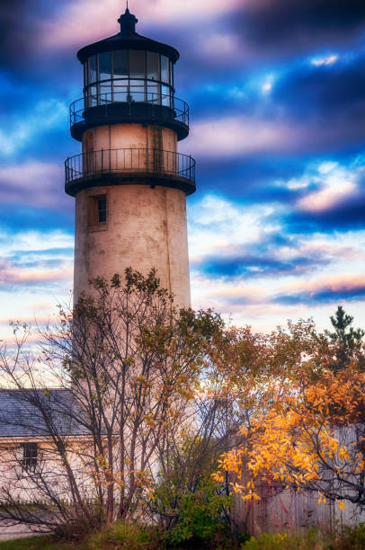 cape cod highland lighthouse zachód słońca w nowej anglii - cape cod national seashore zdjęcia i obrazy z banku zdjęć