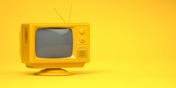 tv vintage amarilla sobre fondo amarillo. - 3dtv fotografías e imágenes de stock