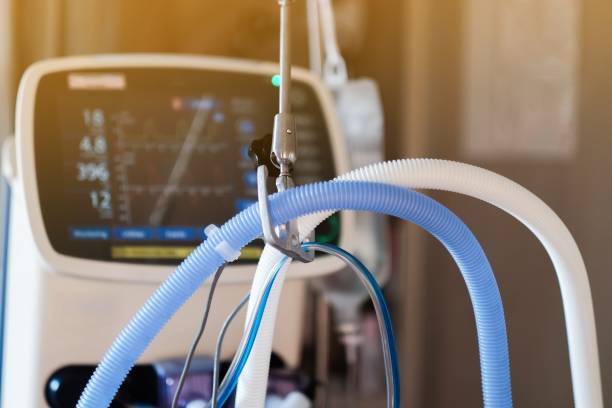 mechanical ventilator for patient in hospital mechanical ventilator for patient in hospital medical ventilator photos stock pictures, royalty-free photos & images