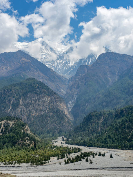 istock Hiking through lower Kali Gandaki Valley 1223855327