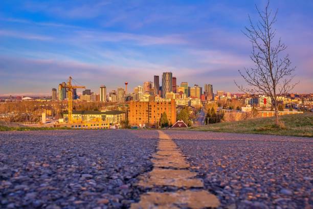 istock Scenic Road To Downtown 1223916886