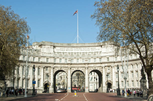 admiralty arch, londres - place mat photos et images de collection