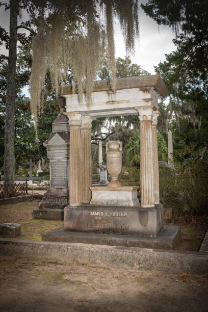 istock Grave in the Bonaventure Cemetery 1223971915