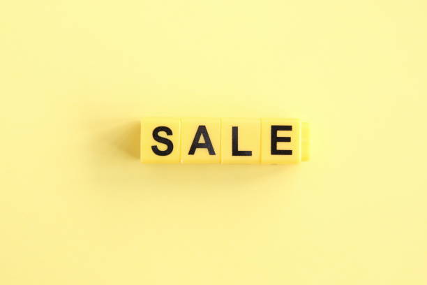 istock Sale Tag, inscription on yellow cubes. 1223979362