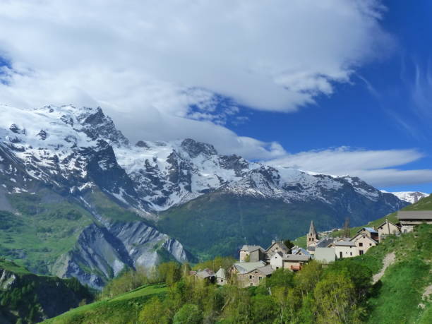 istock Above Villar-d'Arena, Hautes-Alpes 1224003085
