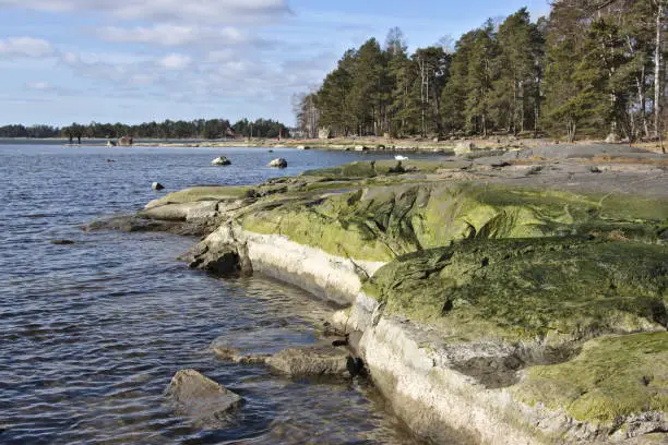 Finland is ‘the Land of a Thousand Lakes’.  In addition to this Finland’s Baltic coastline offers also possibilities for sailing on sea or hiking along the beaches.