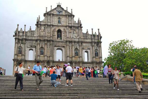 rovine della cattedrale di san paolo a macao. - unesco world heritage site macao church stone foto e immagini stock
