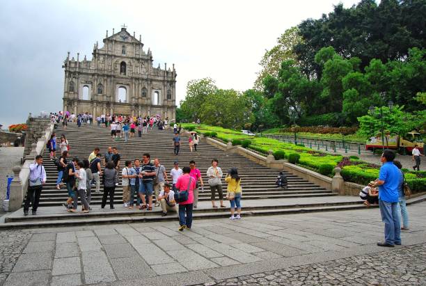 rovine della cattedrale di san paolo a macao. - unesco world heritage site macao church stone foto e immagini stock