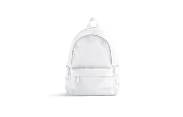 sac à dos fermé blanc blanc blanc avec le maquette de fermeture éclair vers le haut, vue avant - cartable photos et images de collection