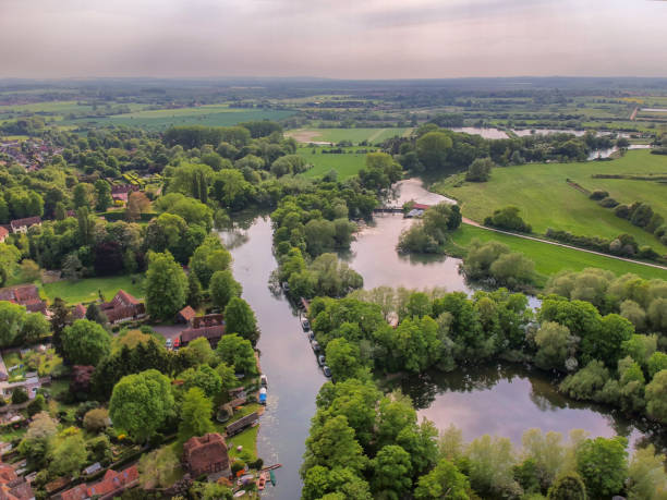istock The Thames near Abingdon 1224144250