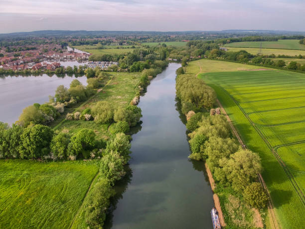 istock The Thames near Abingdon 1224144513