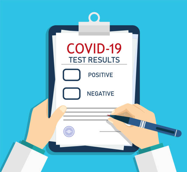 form des covid-berichts. medizinische checkliste mit laboratoriumsklinischem ergebnis des coronavirus nach dem test. arzt registriert, registrieren virus nach deranalyse. überprüfung der gesundheit. mann schreiben rezept. vektor - registered sign stock-grafiken, -clipart, -cartoons und -symbole