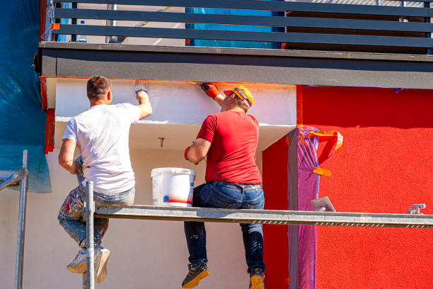 construction workers plaster the facade of the building. - plasterer plaster wall dirty imagens e fotografias de stock