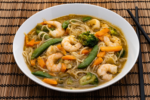 Chinese style shrimp noodles - shrimp chow mein