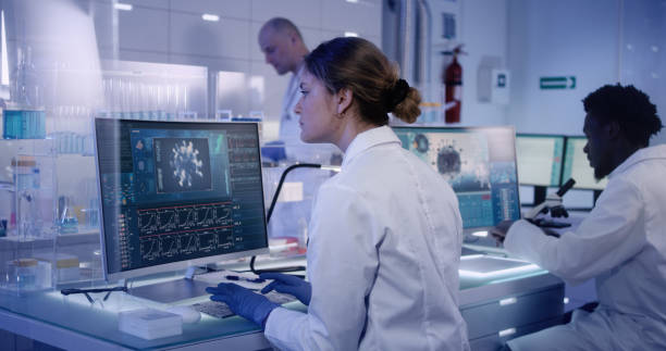 istock COVID-19 - laboratory team working on coronavirus vaccine 1224202477