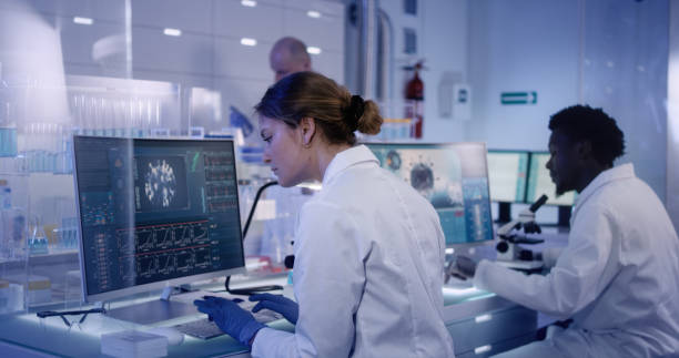 istock COVID-19 - laboratory team working on coronavirus vaccine 1224202482