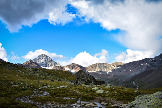 istock View on Gran Zebri, Valfurva, Italy 1224297978