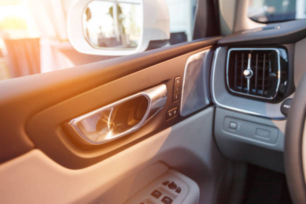 interior of modern car - car dealership audio imagens e fotografias de stock