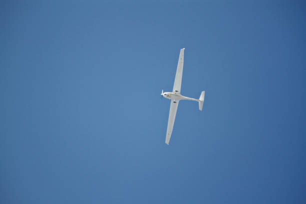 istock Sailplane flying in a curve 1224319971