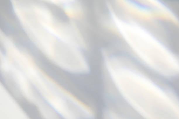 白い壁に有機ドロップシャドウ - 太陽の光 写真 ストックフォトと画像