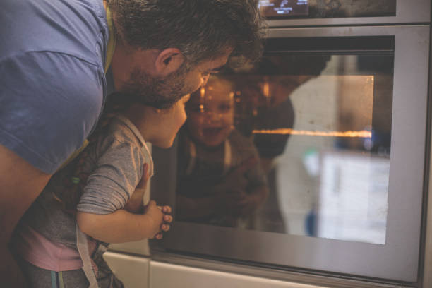 istock Some more minutes and the food will be done 1224359114