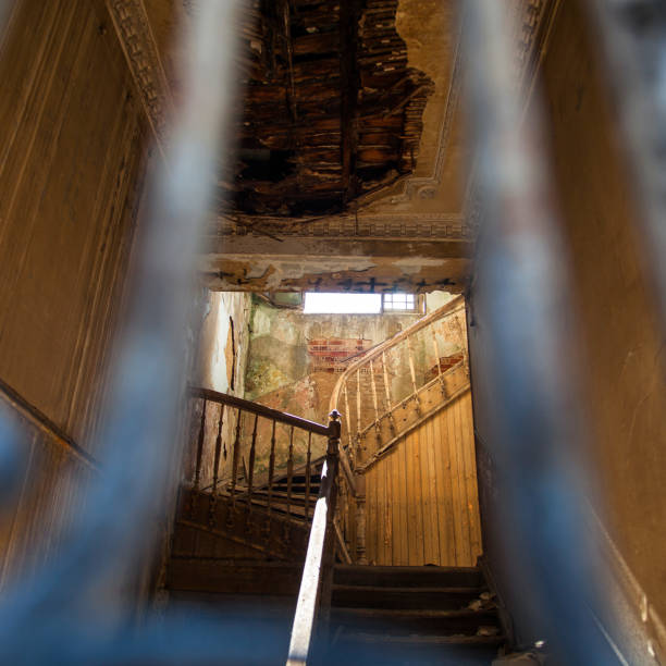 istock Staircase in abandoned city building 1224369305