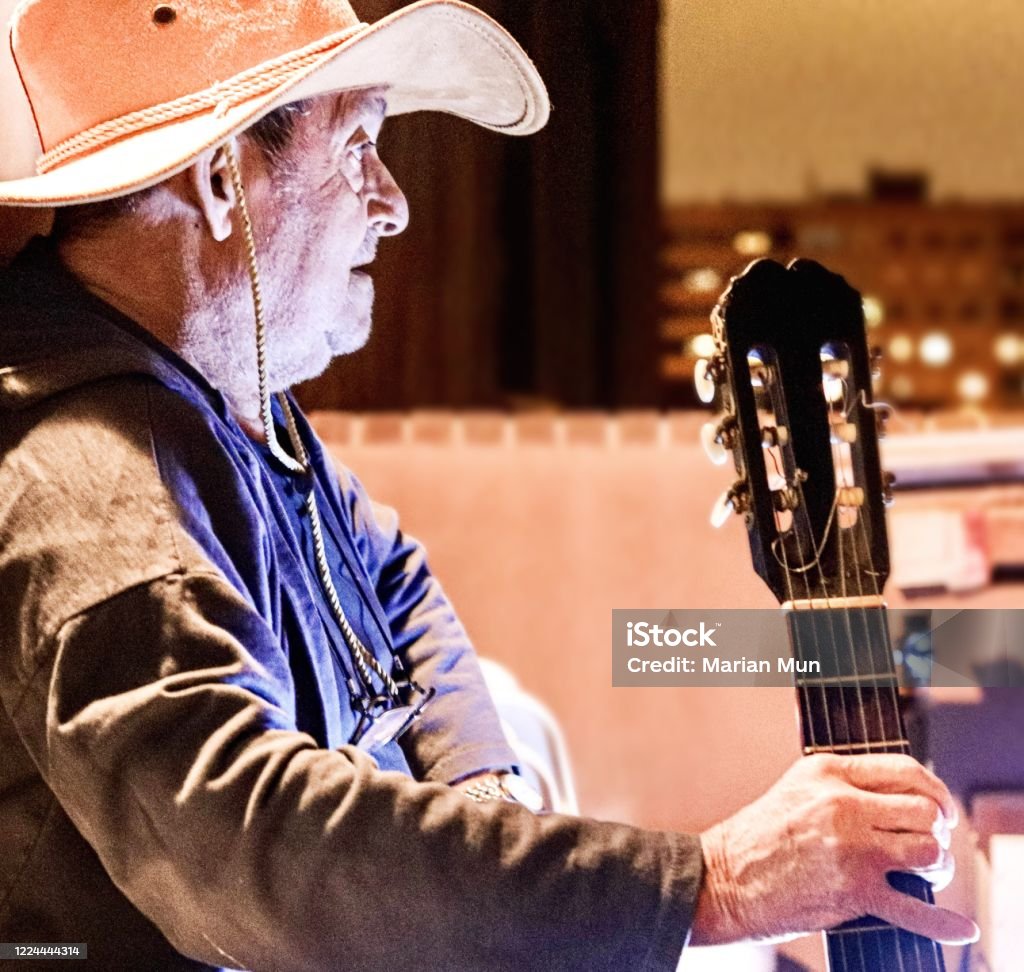 COUNTRY MEN PARTY EEUU GUITARRA - Foto de stock de Adulto libre de derechos