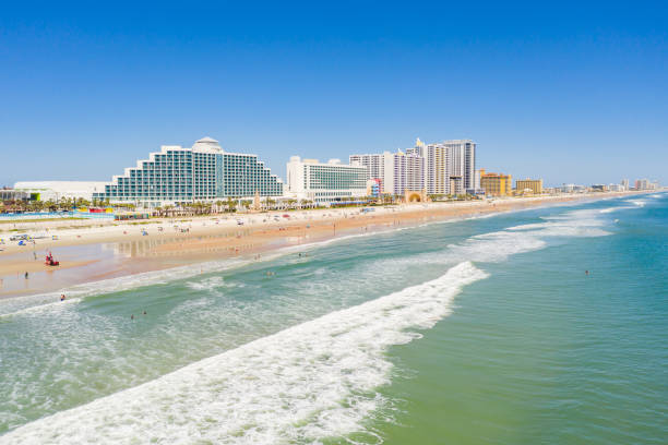 Daytona Beach reopening during Coronavirus Covid 19 pandemic social distancing Daytona Beach reopening during Coronavirus Covid 19 pandemic social distancing daytona beach stock pictures, royalty-free photos & images