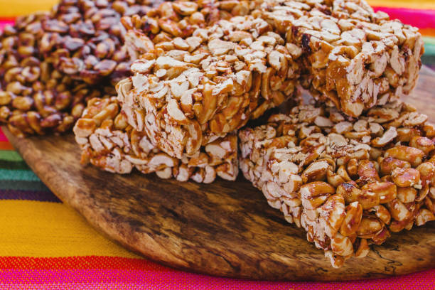 palanqueta Traditional mexican candy with peanuts crunchy and amaranth seeds palanqueta Traditional mexican candy with peanuts crunchy candy mexican culture mexican cuisine peanut stock pictures, royalty-free photos & images