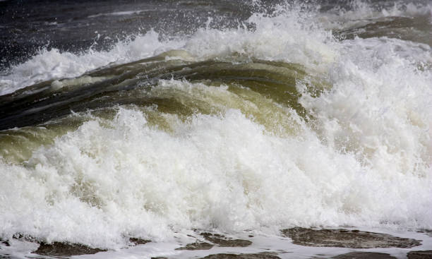 istock Structure of different fractions of sea water in a wave 1224573839