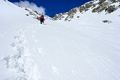 toter-hund-couloir.jpg?b=1&s=170x170&k=20&c=IjgJkYXPzkkI79T58Wmc1LOSF9zb1SJHRqRHqX_FxA8=