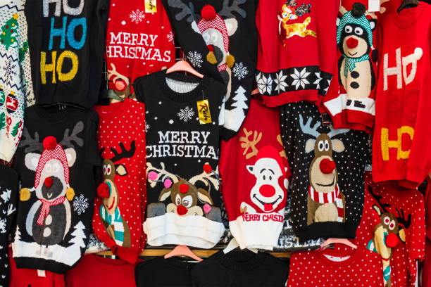 christmas sweaters - ugliness imagens e fotografias de stock