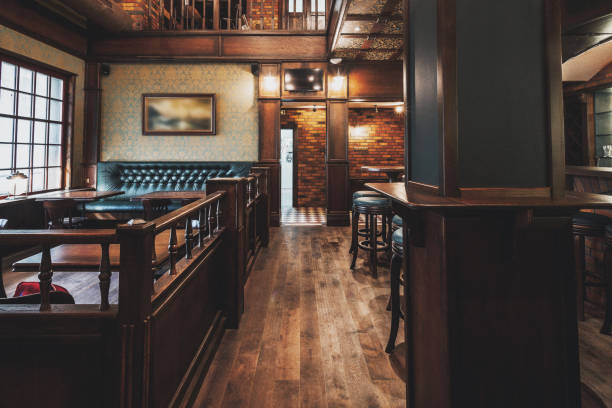 empty pub interior - empty brewery fotografías e imágenes de stock