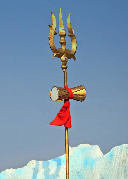 close-up of trishul or trident weapon o indian hindu god shiva - trisula imagens e fotografias de stock