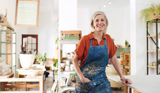 istock I make clay come to life 1224791151