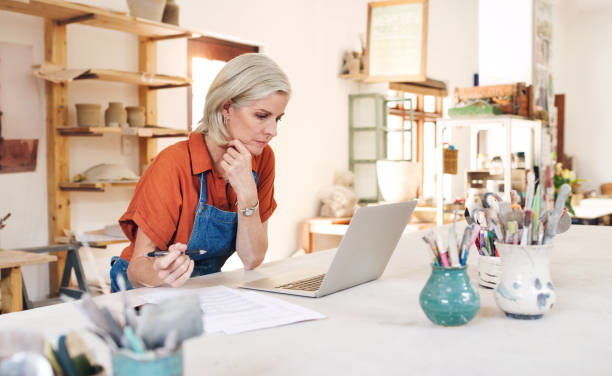 istock Bring in more customers with a great blog 1224791870