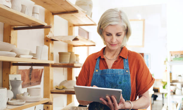 istock Nothing boosts sales like having an online store 1224791892