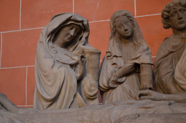 istock Frankfurt Cathedral Kaiserdon St Bartholomaus in Germany 1224797596