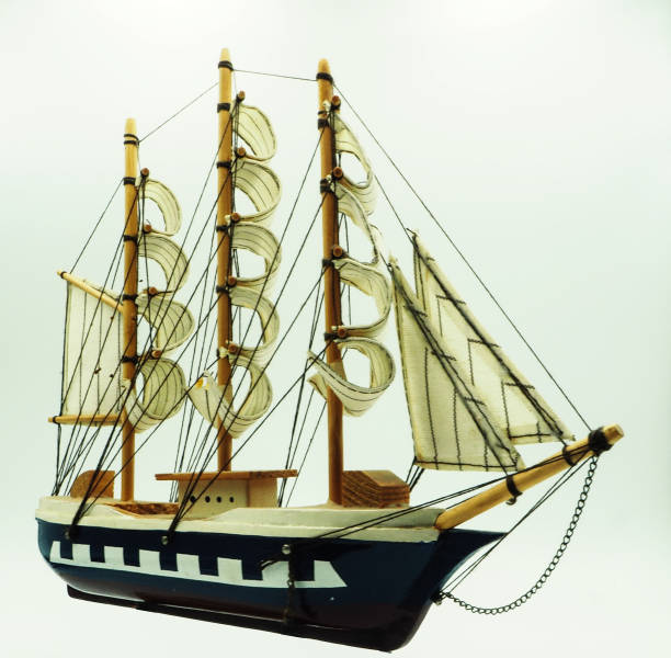 decorative painting in the form of a band, consisting of red, white and blue triangular shapes, on the wooden rudder of a flat-bottomed boat; Spakenburg, Netherlands