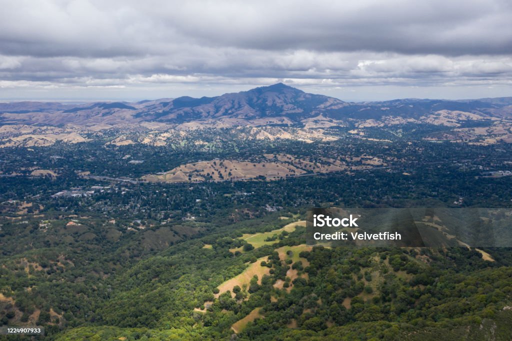 カリフォルニア州ヒルズとディアブロ山の空中写真 カリフォルニア州のストックフォトや画像を多数ご用意 カリフォルニア州, アメリカ合衆国