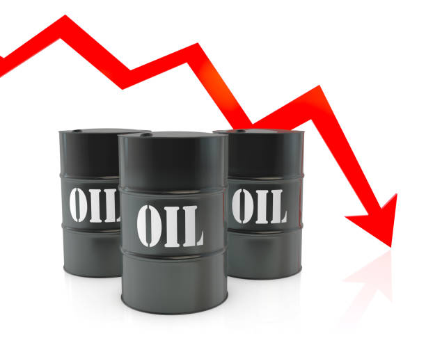 istock Falling oil price 1224971967