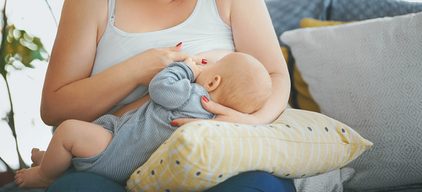 La lactancia materna, la conexión más hermosa del mundo. photo