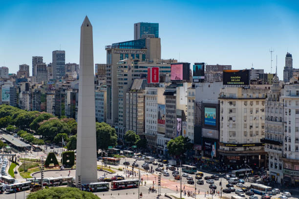 アルゼンチン ブエノスアイレス 市内中心部 ビュー 9 オブ 7月 オベリスク通り - obelisco ストックフォトと画像