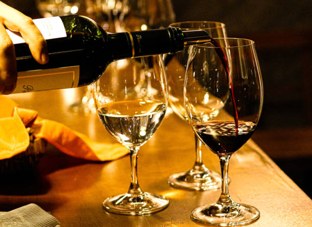 cabernet sauvignon - vinos chilenos fotografías e imágenes de stock
